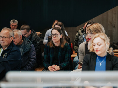 Izvorno iz Lonjskog polja