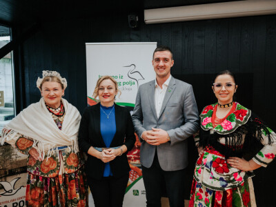 Izvorno iz Lonjskog polja