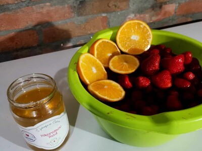 Priprema likera od jagode, foto: M. Lazarević