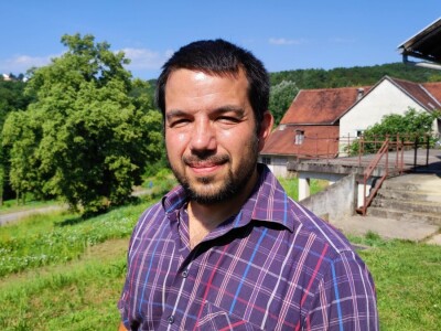 Jazbina - vinogradarsko voćarsko pokušalište