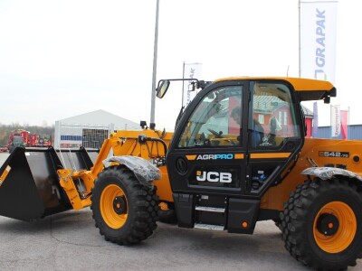 JCB 542-70