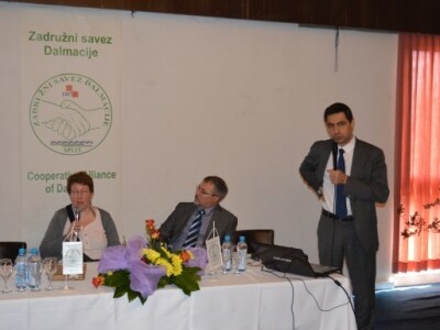 Jean-Louis Barjol - U španjolskoj Andaluziji 700 stručnjaka obilazi i pazi na stanje u maslinicima Jean-Louis Barjol - U španjolskoj Andaluziji 700 stručnjaka obilazi i pazi na stanje u maslinicima