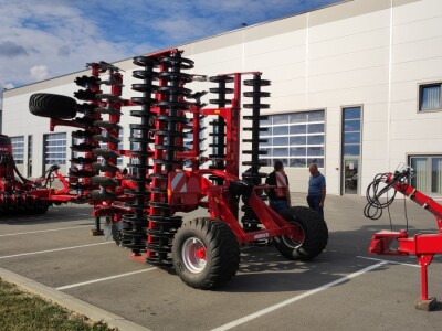 Jerković d.o.o.: Premijera novog modela CLAAS kombajna – EVION