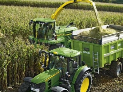 Kombajn John Deere 7050/7050i