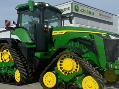 John Deere 8RX 410 traktor mjeseca