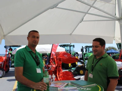 John Deere 8RX traktor gusjeničar
