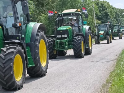 John Deere bal u Čurugu