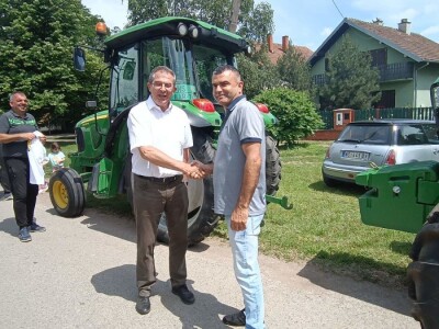 John Deere bal u Čurugu