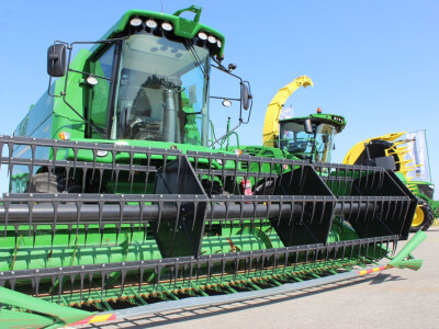 Farm Show Osijek 2017 - Kombajni