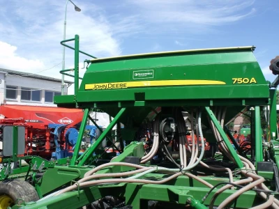 John Deere kombajni