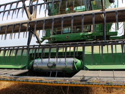 John Deere S770i kombajn