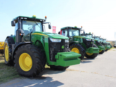 Farm Show Osijek 2017 - Traktori