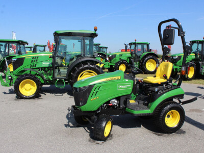 Farm Show Osijek 2017 - Traktori