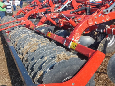 Prikazana je obrada tla