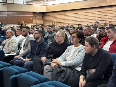 Još 69 mladih poljoprivrednika preuzelo rješenja za pokretanje poslovanja