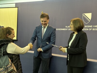 Još 69 mladih poljoprivrednika preuzelo rješenja za pokretanje poslovanja