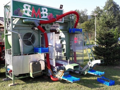 Josip Laštro izumio stroj za branje malina! Josip Laštro izumio stroj za branje malina!