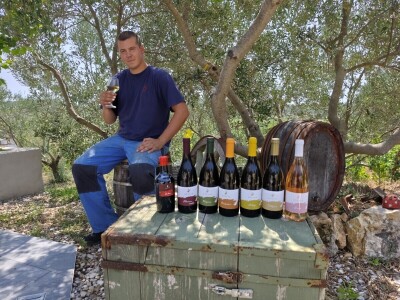 Mladi vinari i vinogradari sa otoka Visa