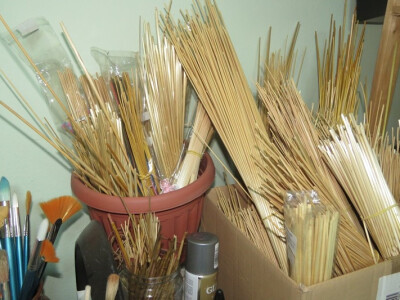 Snopići slame raznih nijansi