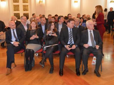 Hrvatsko naj Hrvatsko naj