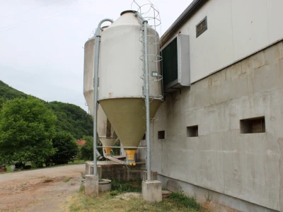 Kako izgleda farma s rashladnim saćem?