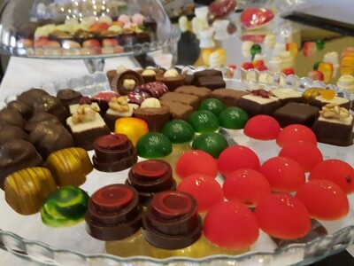 Kako je Daira Milaimi maštu pretvorila u stvarnost: Čokoladnim pralinama usrećuje sugrađane Kako je Daira Milaimi maštu pretvorila u stvarnost: Čokoladnim pralinama usrećuje sugrađane