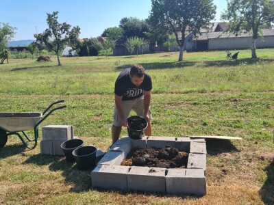 Kako napraviti komposter i proizvesti glistal?