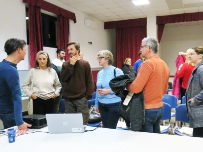 Kako održivi prehrambeni lanci i lokalna proizvodnja može stvoriti zajednicu koja je ekološki prihvatljiva i ekonomski isplativa