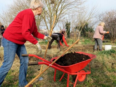 Kako primijeniti perma model u vrtu prirodno i bez štetnih sredstava - voditeljica radionice Marina Marija Skorup, permakulturna praktičarka