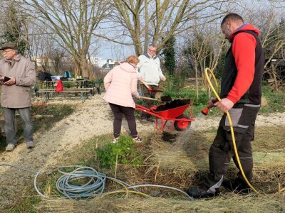 Kako primijeniti perma model u vrtu prirodno i bez štetnih sredstava - voditeljica radionice Marina Marija Skorup, permakulturna praktičarka