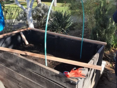 Kako produžiti vrtlarsku sezonu postavljanjem jednostavnog plastenika