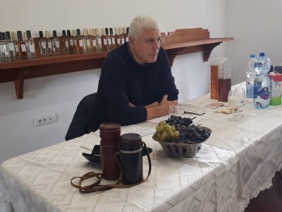 Kako se ocenjuje uzorak rakije u Topoli, foto: M. Lazarević