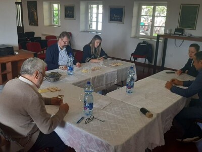 Kako se ocenjuje uzorak rakije u Topoli, foto: M. Lazarević