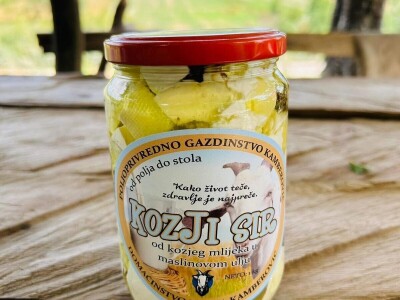 Kako su Alisa i Ramiz na maloj farmi kod Živinica napravili sir ekstra klase: Zlatna medalja!