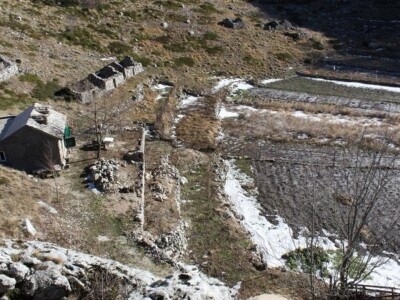 Obnova planinskih kamenih kuća na Biokovu i ekoproizvodnja hrane Obnova planinskih kamenih kuća na Biokovu i ekoproizvodnja hrane