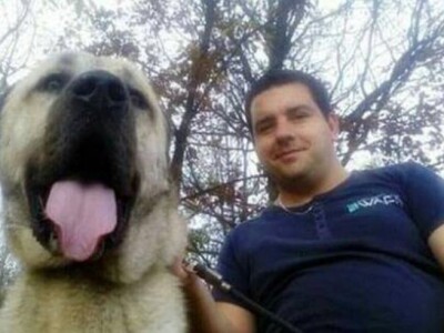 Ponosni vlasnik Elvedin Halilović Ponosni vlasnik Elvedin Halilović