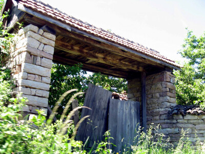 Starinska kapija u Kamenici