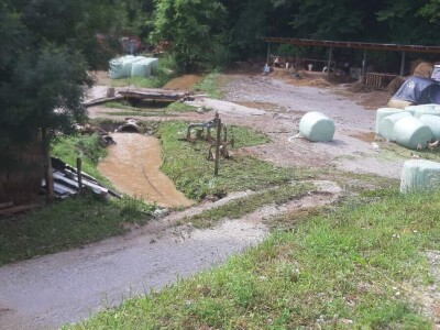 Katastrofalne poplave u Bužimu