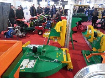 Posjetitelji na izložbenom prostoru Klastera