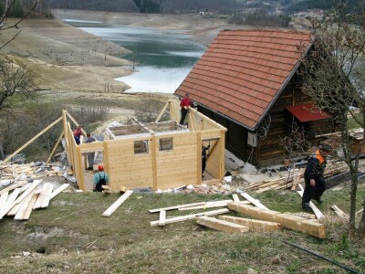 Klizište uslijed pražnjenja jezera