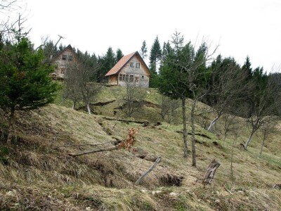 Klizište uslijed pražnjenja jezera