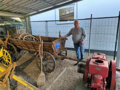 Kod Marinka na imanju od igle do lokomotive