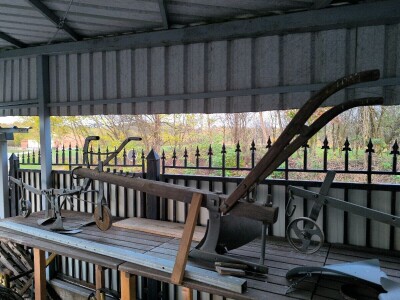 Kod Marinka na imanju od igle do lokomotive