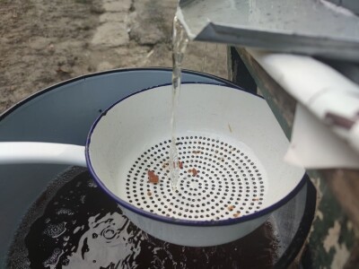 Kolinje 2021. (svinjske polovice, kobasice, čvarci, meso, mast)