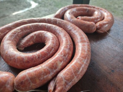 Kolinje 2021. (svinjske polovice, kobasice, čvarci, meso, mast)