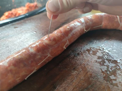 Kolinje 2021. (svinjske polovice, kobasice, čvarci, meso, mast)