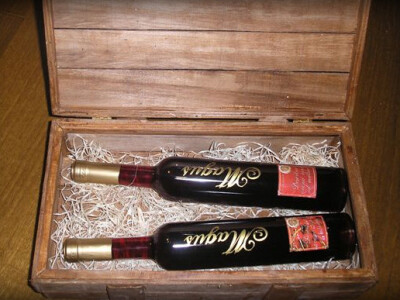 Vino od višnje i maline, Magnus