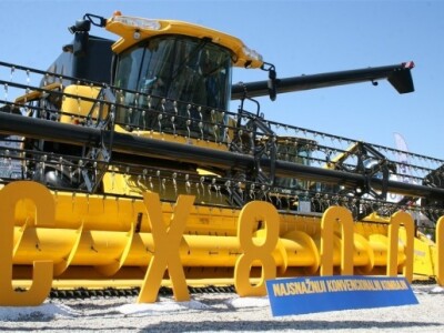 Kombajn CX 8000 na Poljoprivrednom sajmu Novi Sad 2014.