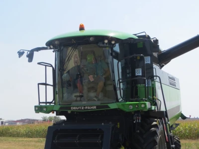 Kombajn: DEUTZ FAHR C6205 T4f