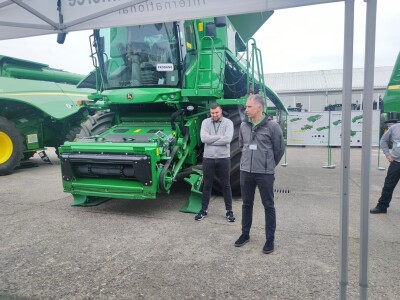 Kombajn kamp u Novocommerce Internationalu